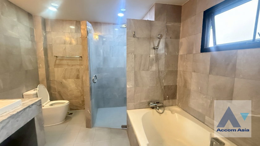 รูป 🔼🔽 AccomA 📩 4 BR House @The Noble Ekkamai 22 (50133) - รูปที่ 19/20