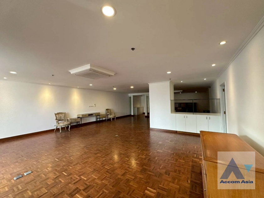 รูป 🔼🔽 AccomA 📩 Classic condominium with spacious layout and elegant wood design at Kallista Mansion (20838) - รูปที่ 5/19