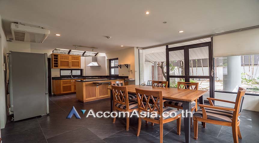 รูป 🔼🔽 AccomA 📩 Renovated house with garden and charming wood interiors (40181) - รูปที่ 8/17