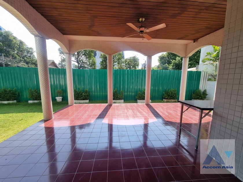 รูป 🔼🔽 AccomA 📩 Pet friendly 3 BR House in Phra Khanong Nuea (AA36963) - รูปที่ 18/19