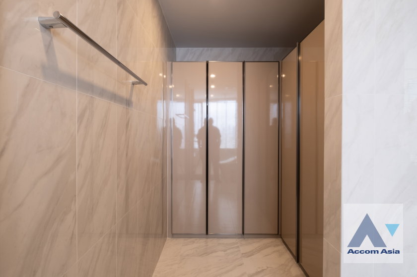 picture 🔼🔽 AccomA 📩 branded residence with 3 BR, the best view - 0 meter from MRT - 11/20