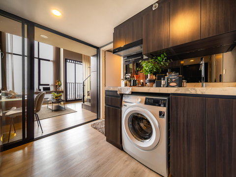 Hot Deal! Pet-Friendly Duplex Near MRT Pink Line. Big Unit, Best Price 3.59 MB.