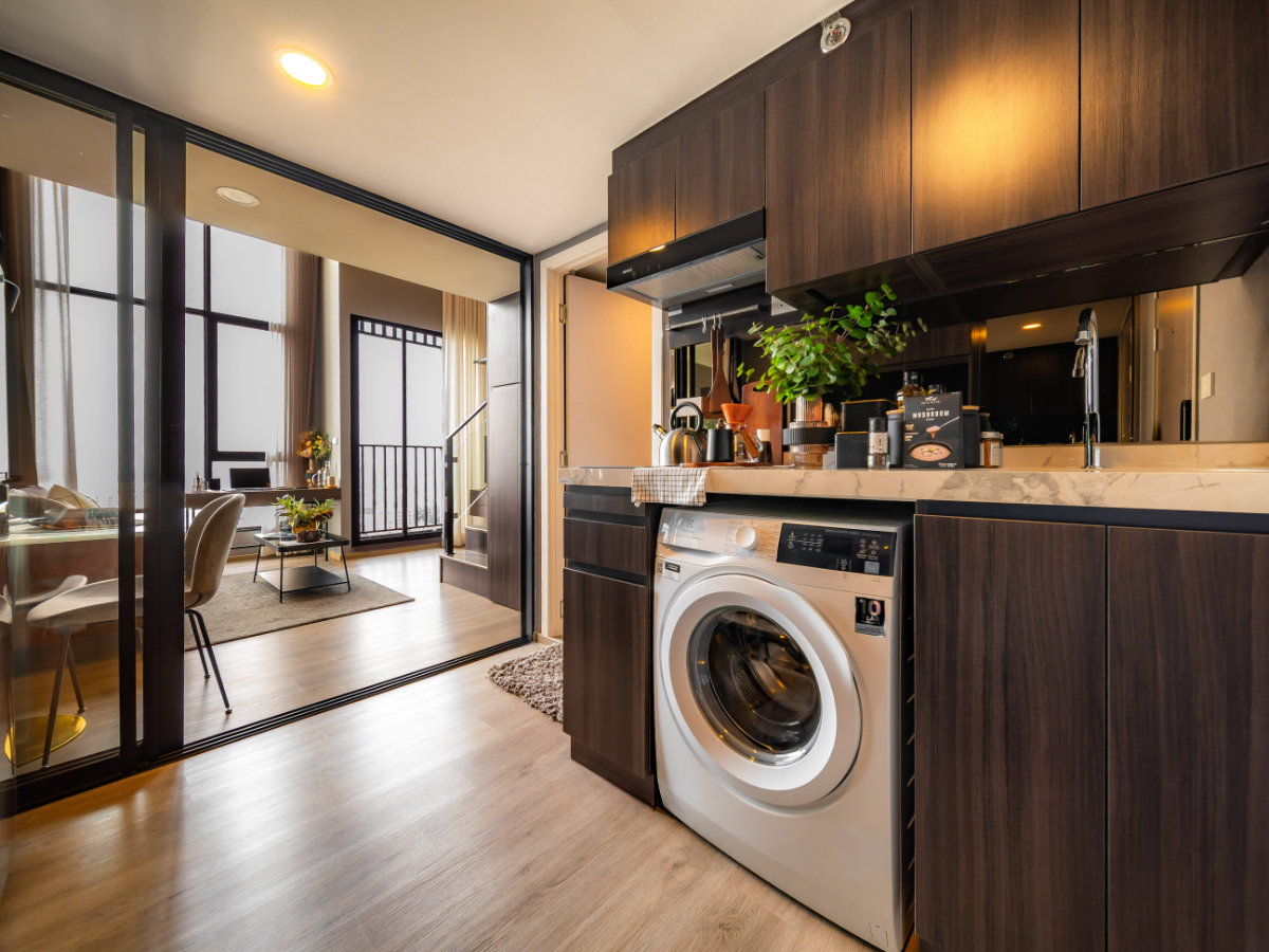 รูป ขายด่วน! คอนโด 2 ชั้น ห้องใหญ่ราคาพิเศษ ติด MRT สายสีชมพู เลี้ยงสัตว์ได้ ราคาดีกว่าหน้าโครงการ - รูปที่ 1/9