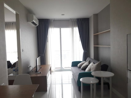 FQ is selling a condo at The Mark Ratchada Airport Link for 2,700,000 baht. [MNr250621]