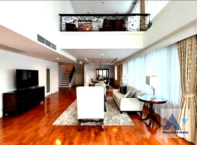 Condos for rent : 🔼🔽 AccomA 📩 Skyline-view duplex with floor-to-ceiling glass and airy layout (1521568)