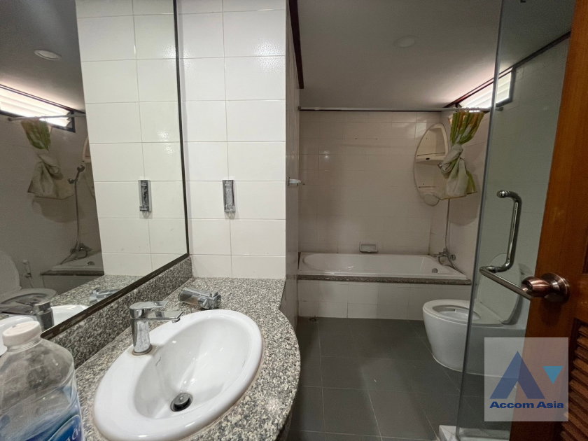 picture 🔼🔽 AccomA 📩  3 BR Condominium @The Concord (AA25944) - 9/15