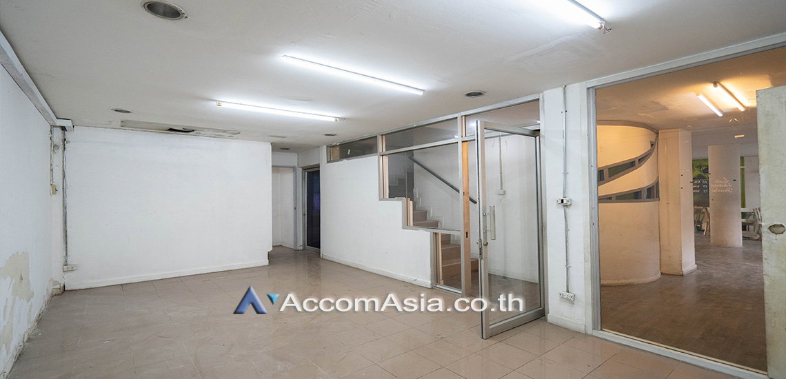 picture 🔼🔽 AccomA 📩 Pet friendly,Home Office 3 BR House in  Lumphini (AA29858) - 6/14