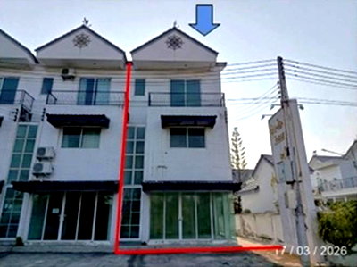 ทาวน์โฮม ชลบุรี : ทาวน์เฮ้าส์ 32.7 ตร.วา เมืองชลบุรี ชลบุรี 4.5M