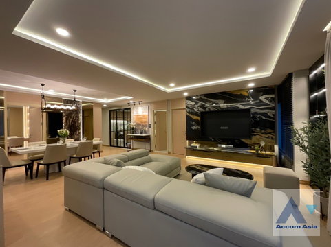 🔼🔽 AccomA 📩  3 BR Condominium @Navin Court (AA34379)