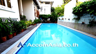 Houses for rent Soi Thonglor (Sukhumvit 55) : 🔼🔽 AccomA 📩  3 BR House in Phra Khanong (1911636)