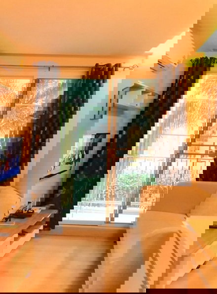 รูป ให้เช่า คอนโด Emerald Residence รัชดา แบบ 1 ห้องนอน 27 ตรม. ชั้น 2 ของครบ เพียง 10,000 บาท - รูปที่ 1/8