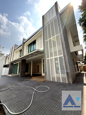 เช่าทาวน์โฮม กรุงเทพมหานคร : 🔼🔽 AccomA 📩 Pet friendly 4 BR Townhouse @KLANG Nivas (AA43548)