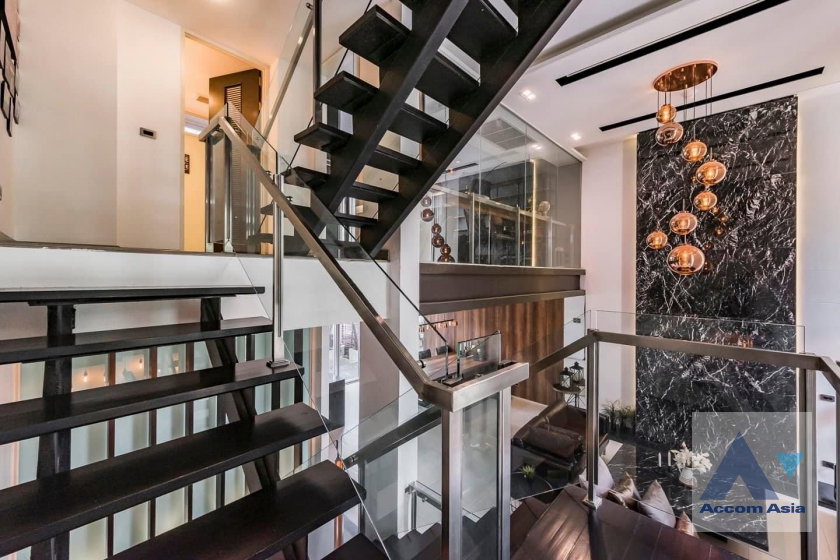 รูป 🔼🔽 AccomA 📩 Peaceful townhouse in central Sukhumvit, Yannawa area, with lush garden (AA27252) - รูปที่ 6/12