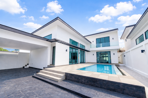 Pool Villa East Pattaya Chak Nok Quiet Luxury Living