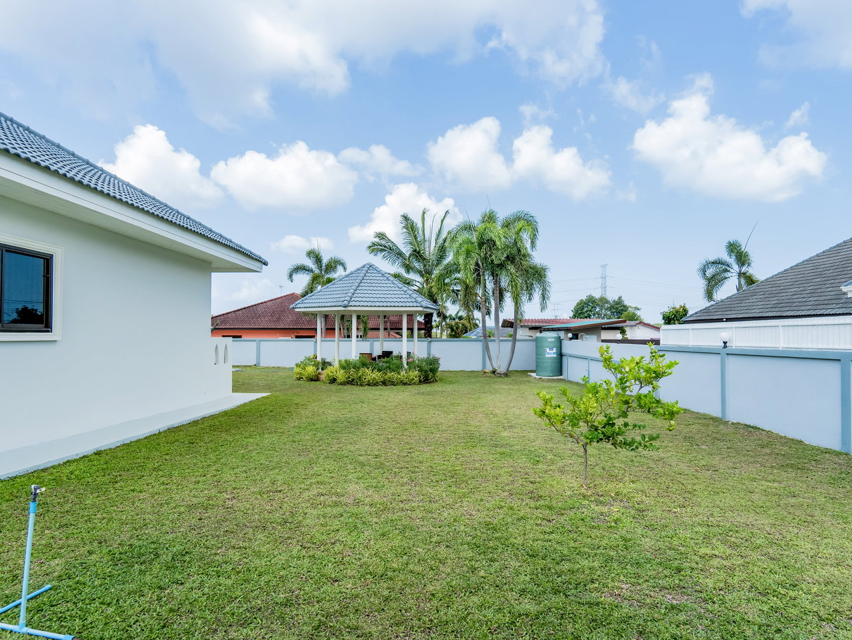 รูป Pool Villa for Sale Bang Saray Large Land Quiet Living - รูปที่ 20/23