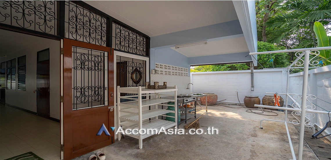 picture 🔼🔽 AccomA 📩  3 BR House in Phra Khanong Nuea (AA30826) - 6/20