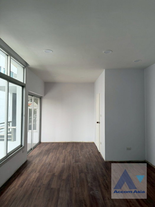 picture 🔼🔽 AccomA 📩 Pet friendly,Home Office 3 BR House in Khlong Tan Nuea (AA26473) - 10/14