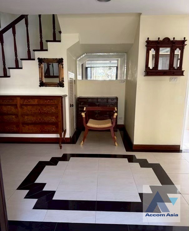 รูป 🔼🔽 AccomA 📩 Private Swimming Pool 2 BR House in Khwaeng Sam Sen Nai (AA42941) - รูปที่ 9/20