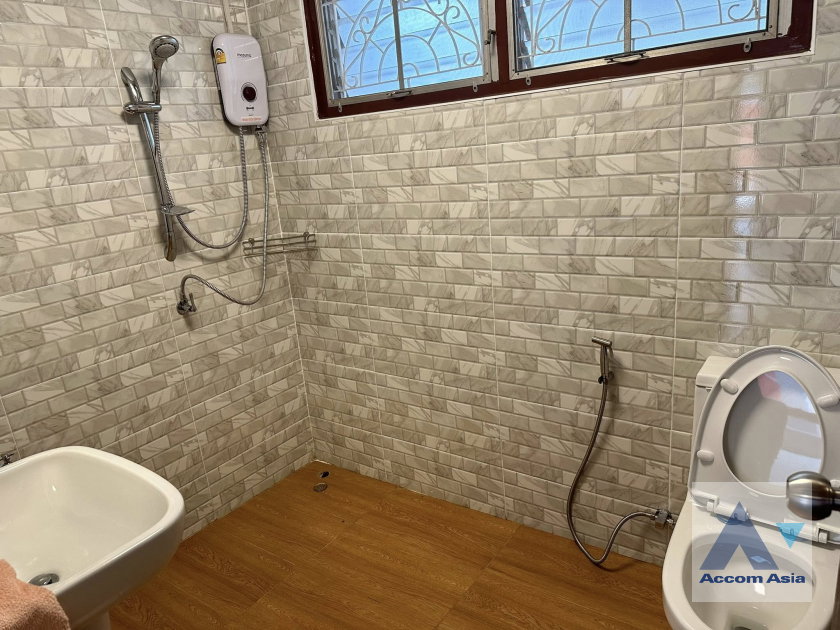 รูป 🔼🔽 AccomA 📩 Fully Furnished,Pet friendly 4 BR House in Bang Chak (AA44794) - รูปที่ 18/20