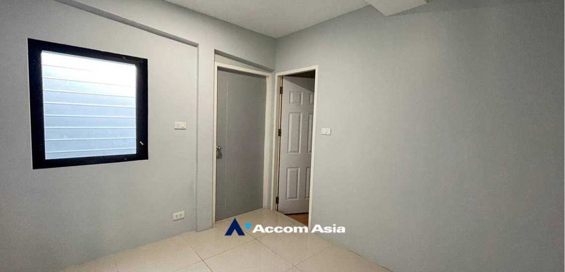 รูป 🔼🔽 AccomA 📩 Pet friendly,Home Office 4 BR House in Thung Maha Mek (AA19397) - รูปที่ 10/14