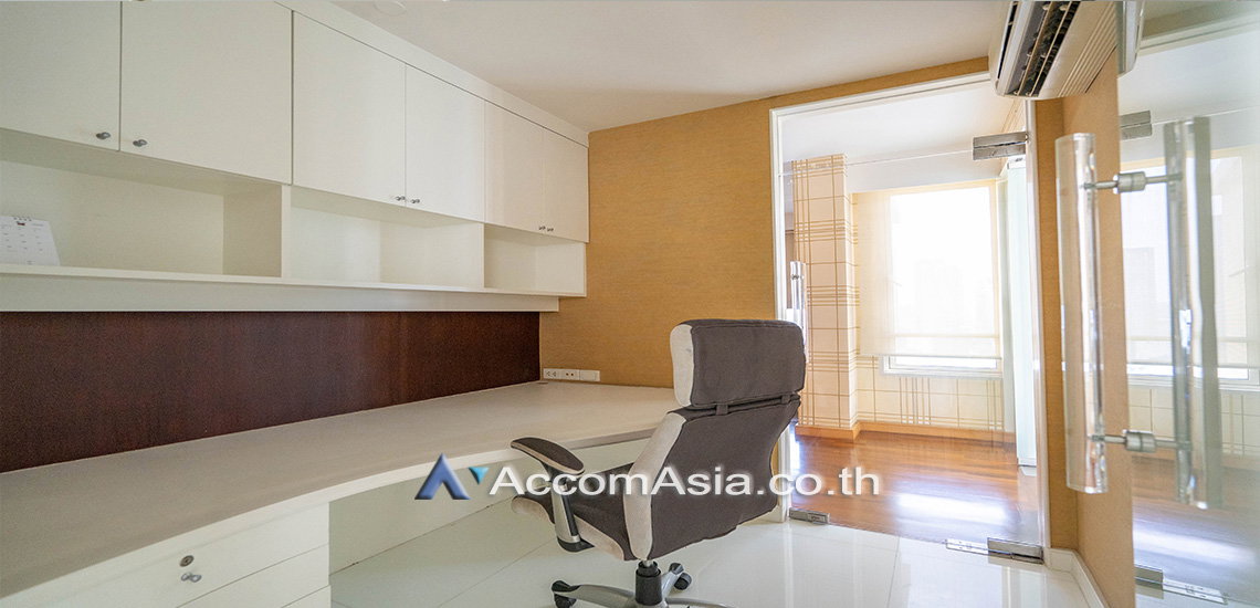 รูป 🔼🔽 AccomA 📩 Elegant wood-accented condo with indoor balcony and city view (1516481) - รูปที่ 7/15