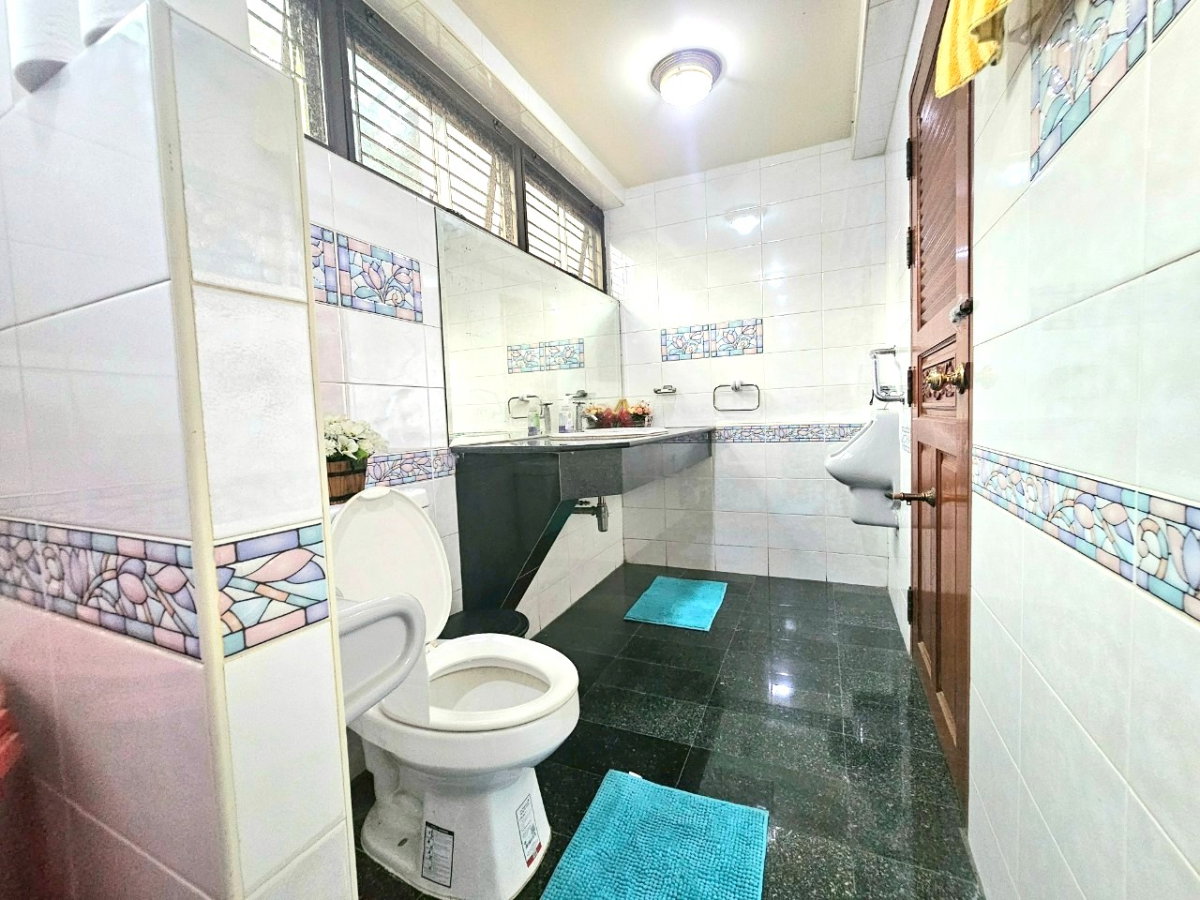 รูป 🔥 บ้านระดับ Rare Item ใจกลางรามคำแหง 112 — ใกล้ทะเลสาบในสัมมากร 🔥  - รูปที่ 17/21