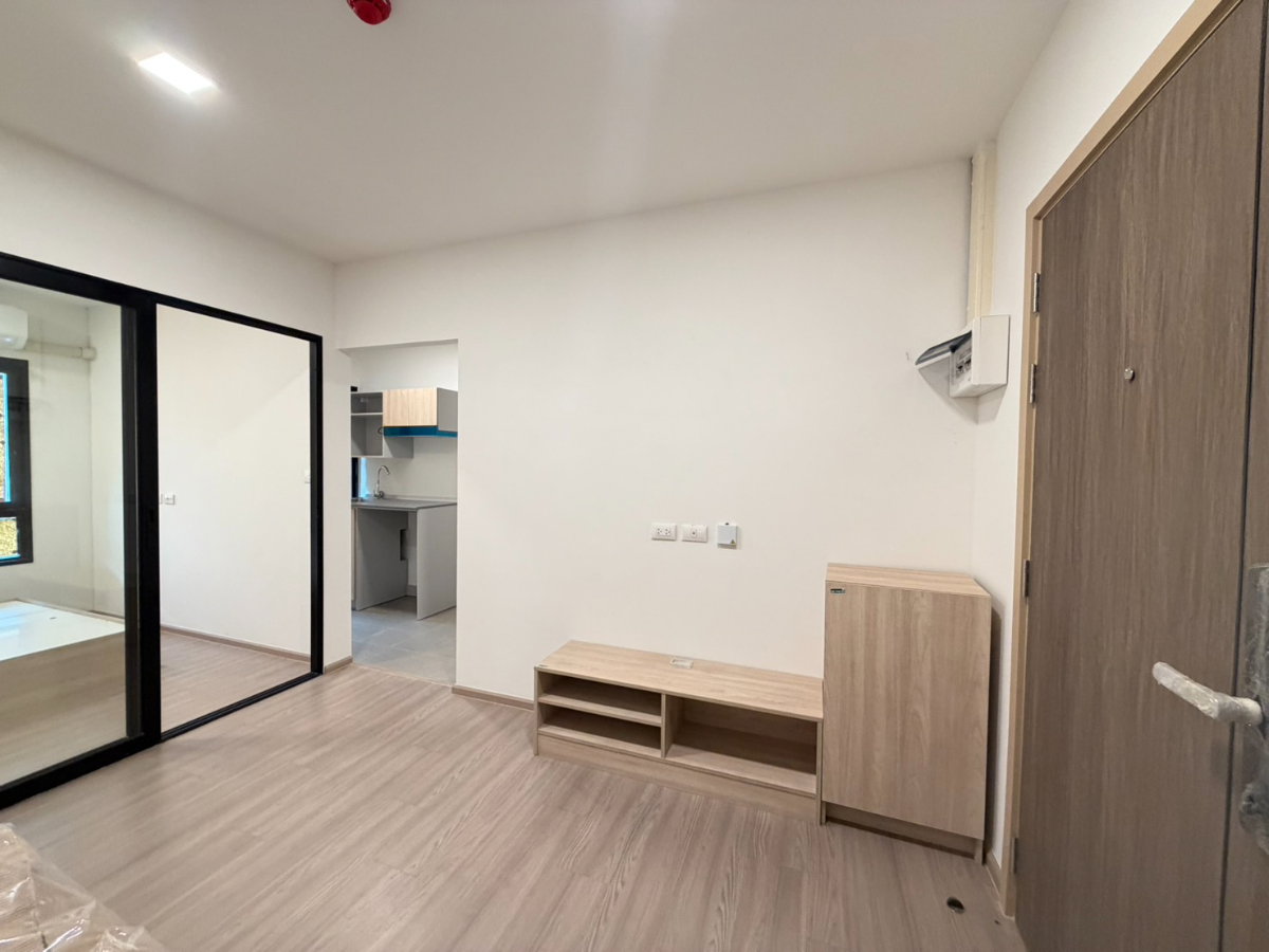 picture “Very Urgent! Condo Way Amata — Beautiful Unit with a Great View on the 7th Floor. Last Unit Available!” - 2/17