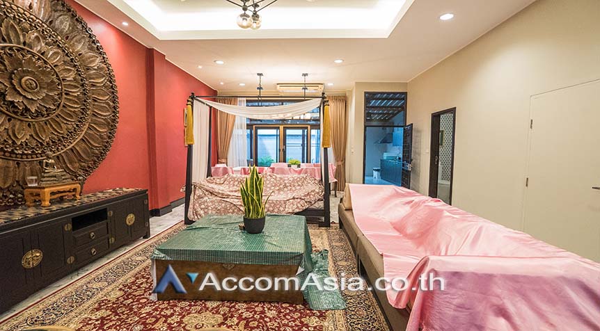 picture 🔼🔽 AccomA 📩 Home Office 4 BR Townhouse in Khlong Tan Nuea (AA27813) - 2/20