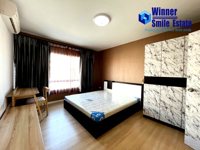 Townhouses for rent Samut Prakarn : Townhome for rent, Indy Bangna Km.26, ready to move in. Beautiful house, fully furnished.