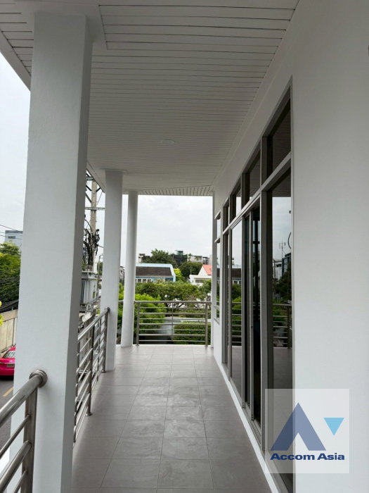 picture 🔼🔽 AccomA 📩 Pet friendly,Home Office 3 BR House in Khlong Tan Nuea (AA26473) - 11/14