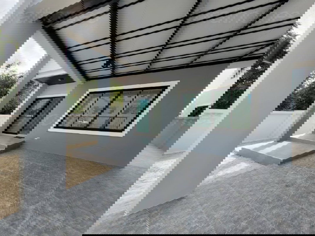 รูป บ้านสร้างใหม่ ใกล้สนามกีฬาเฉลิมพระเกียรติ 80 พรรษา - รูปที่ 7/27