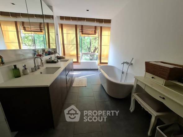 รูป คอนโด 3-ห้องนอน ที่ เดอะล็อฟท์ เย็นอากาศ คอนโดมิเนียม ใน ช่องนนทรี (ID 2760824) - รูปที่ 4/7