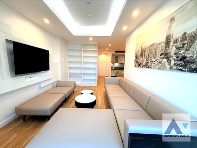 เช่าคอนโด BTS เซนต์หลุยส์ : 🔼🔽 AccomA 📩  2 BR Condominium @Sky Villas Sathorn (AA45404)