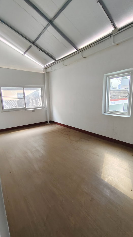 รูป ขาย อาคารพาณิชย์ + ธุรกิจร้านซักผ้า ทำเลดี พร้อมรายได้ ซอยประชาสงเคราะห์ 30 - รูปที่ 6/10