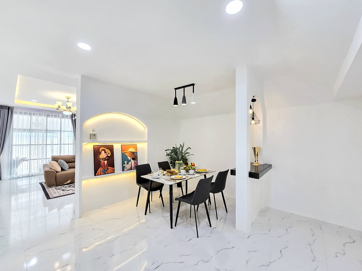 รูป House for Sale East Pattaya Noen Plub Wan - รูปที่ 3/15