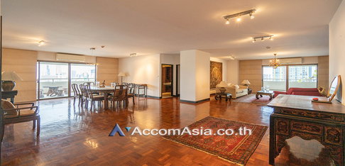 🔼🔽 AccomA 📩 Classic-style condominium with large layout and relaxing balconies (20612)