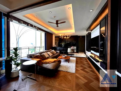 คอนโดให้เช่า : 🔼🔽 AccomA 📩  2 BR Condominium @Royce Private Residences (AA43445)