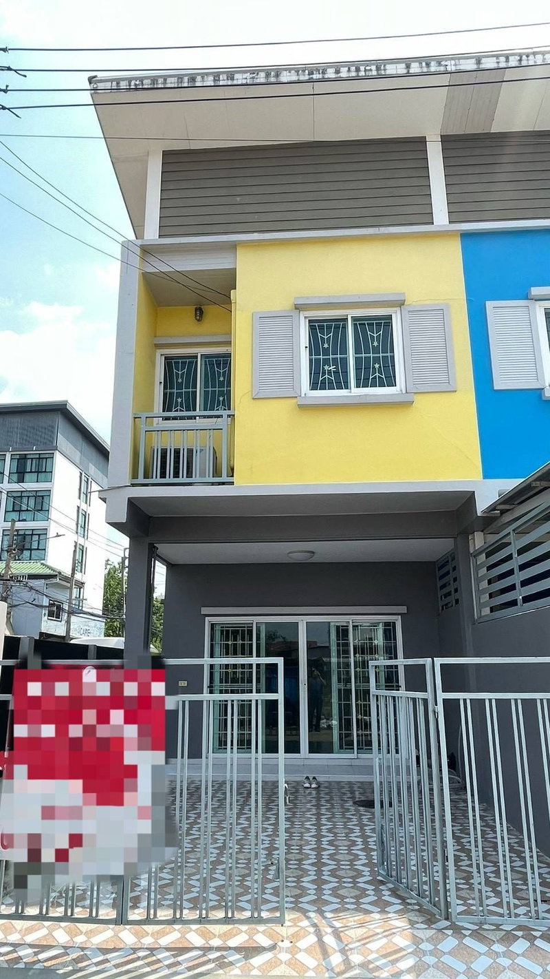 ทาวน์โฮมให้เช่า : ให้เช่า Townhouse ซ.รามอินทรา 39 กทม.