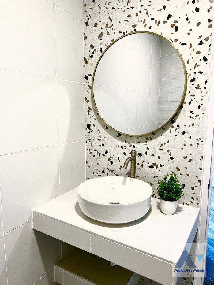 รูป 🔼🔽 AccomA 📩 Pet friendly,Home Office 5 BR House in Phra Khanong Nuea (AA35823) - รูปที่ 4/7