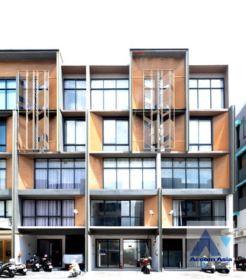 Townhouses for rent Soi On Nut (Sukhumvit 77) : 🔼🔽 AccomA 📩  4 BR Townhouse @The Pride Sukhumvit 77 (AA41256)