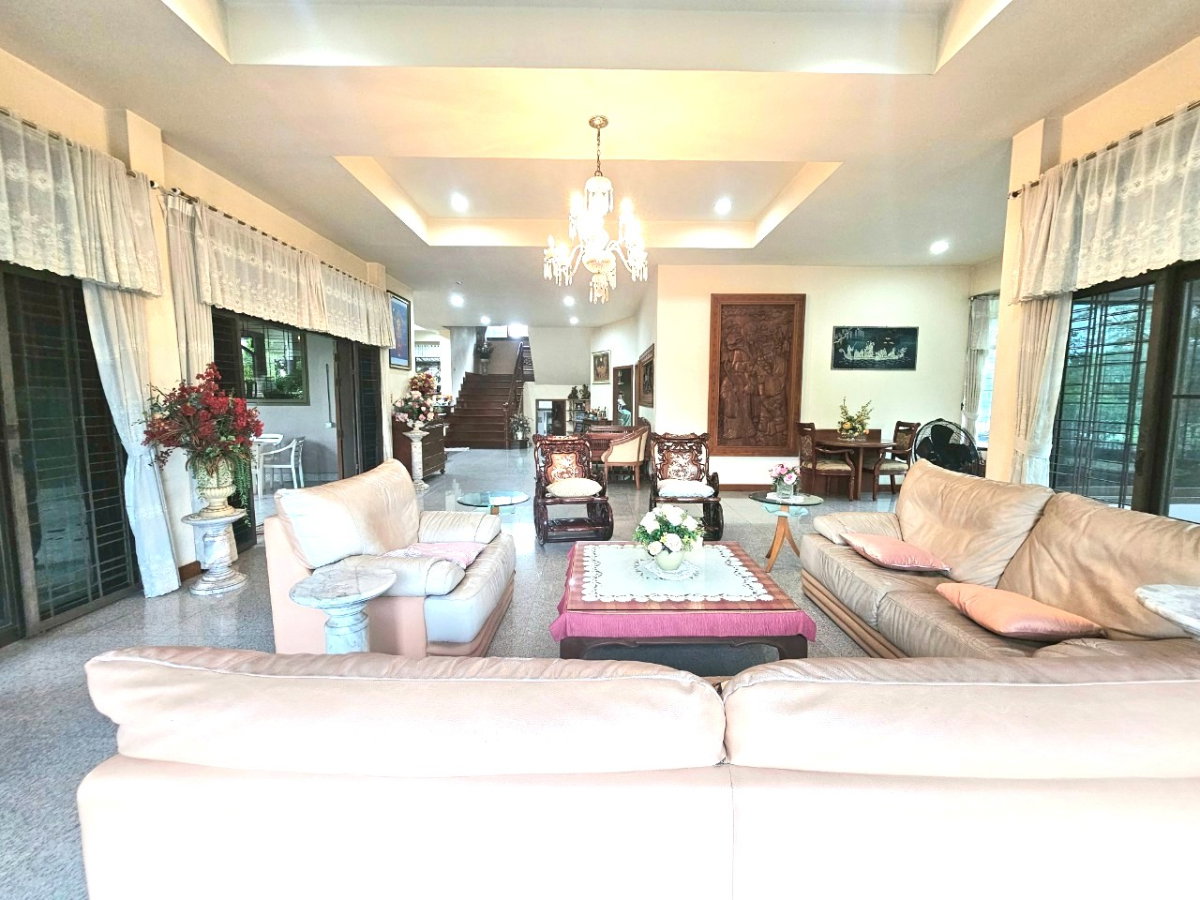 รูป 🔥 บ้านระดับ Rare Item ใจกลางรามคำแหง 112 — ใกล้ทะเลสาบในสัมมากร 🔥  - รูปที่ 5/21