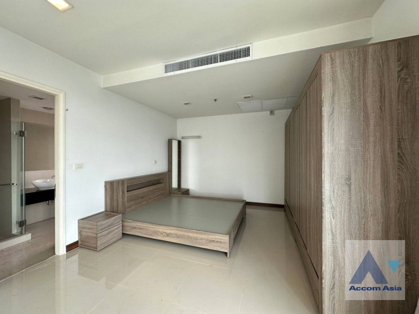 รูป 🔼🔽 AccomA 📩 Minimalist condo with bright interiors and large windows at Nusasiri Grand Condominium (1517644) - รูปที่ 10/15
