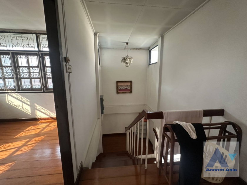 รูป 🔼🔽 AccomA 📩  4 BR House in Phra Khanong Nuea (AA41441) - รูปที่ 9/13