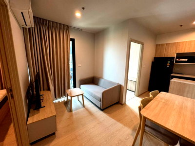 Condos for rent Mega Bangna : Best Price 💗 For rent Nue Mega Plus Bangna high-floor city view great price. DS2660 | Line @Dstay