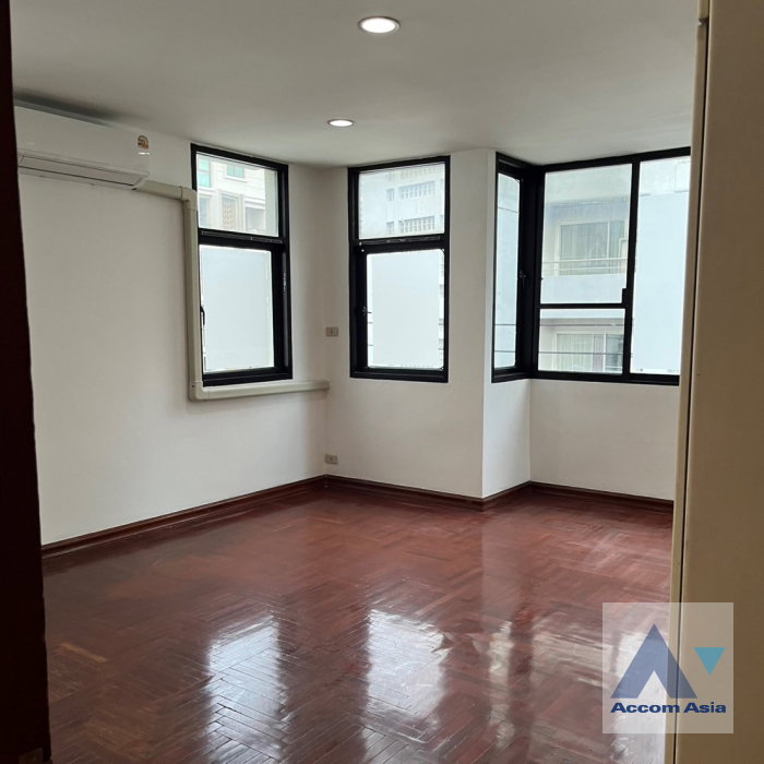 picture 🔼🔽 AccomA 📩 Home Office 4 BR Townhouse in  Lumphini (AA45112) - 10/13