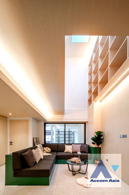 Townhouses for rent Outer Sukhumvit : 🔼🔽 AccomA 📩  2 BR Townhouse in Phra Khanong Nuea (AA40104)
