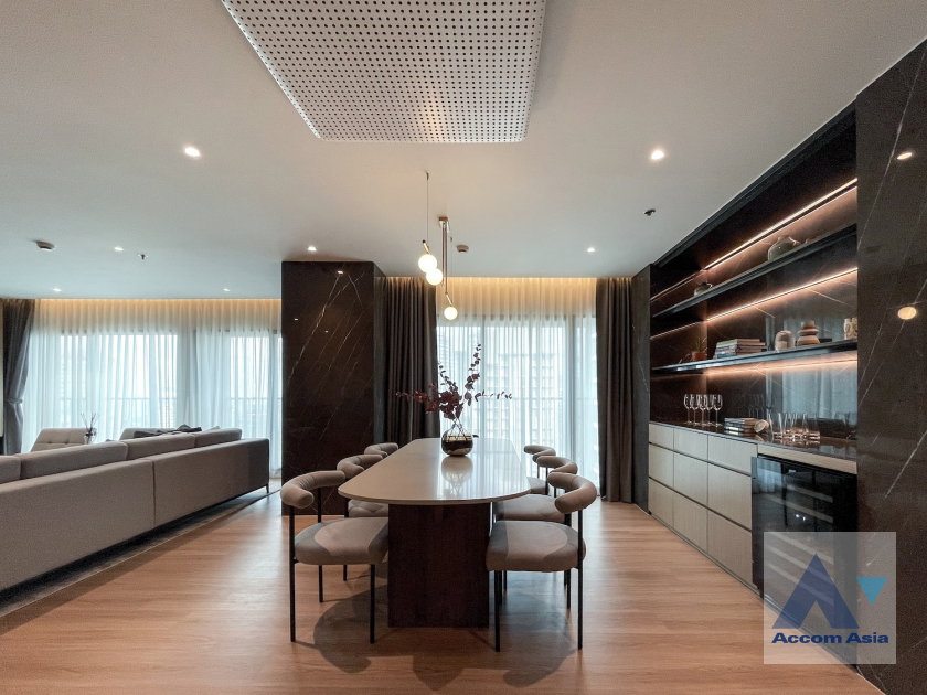 picture 🔼🔽 AccomA 📩 Corner Unit 2 BR Condominium @Noble Remix (AA45054) - 8/20