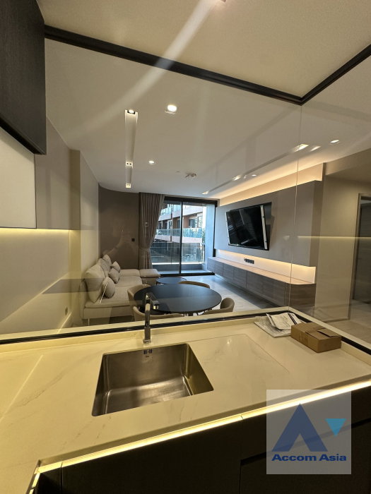 รูป 🔼🔽 AccomA 📩 Super Luxury,Fully Furnished 2 BR Condominium @The Room Sukhumvit 38 (AA45661) - รูปที่ 6/15