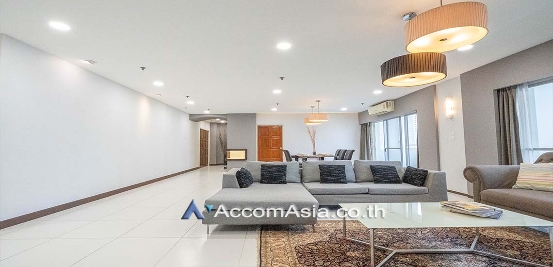 รูป 🔼🔽 AccomA 📩 Newly renovated warm-tone condominium near Emporium and public park (20880) - รูปที่ 1/16