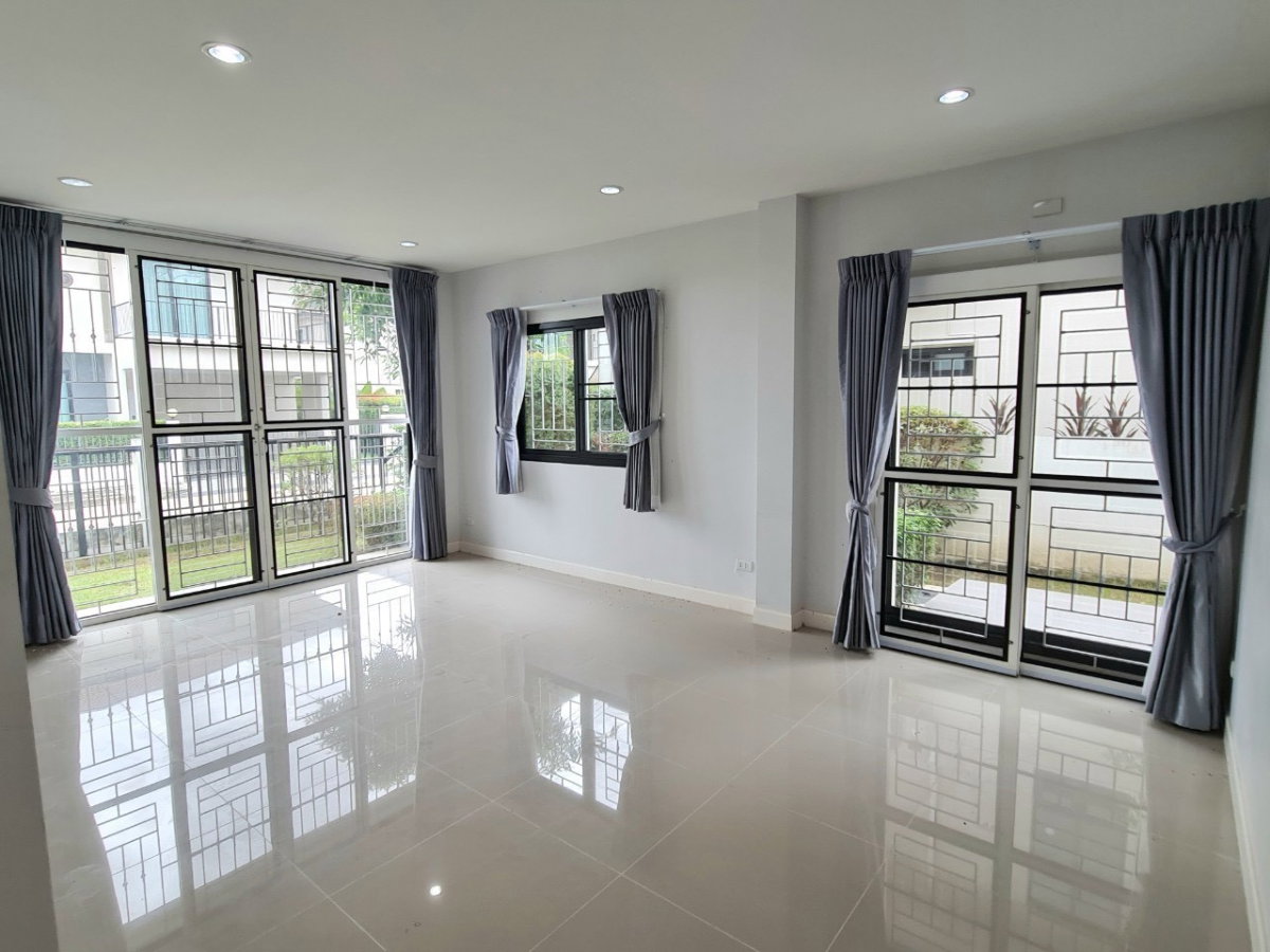 รูป Hot deal ขายบ้านแปลงมุม ทำเลดีสันกำแพงสายเก่า เออบาน่า 6 - รูปที่ 13/31